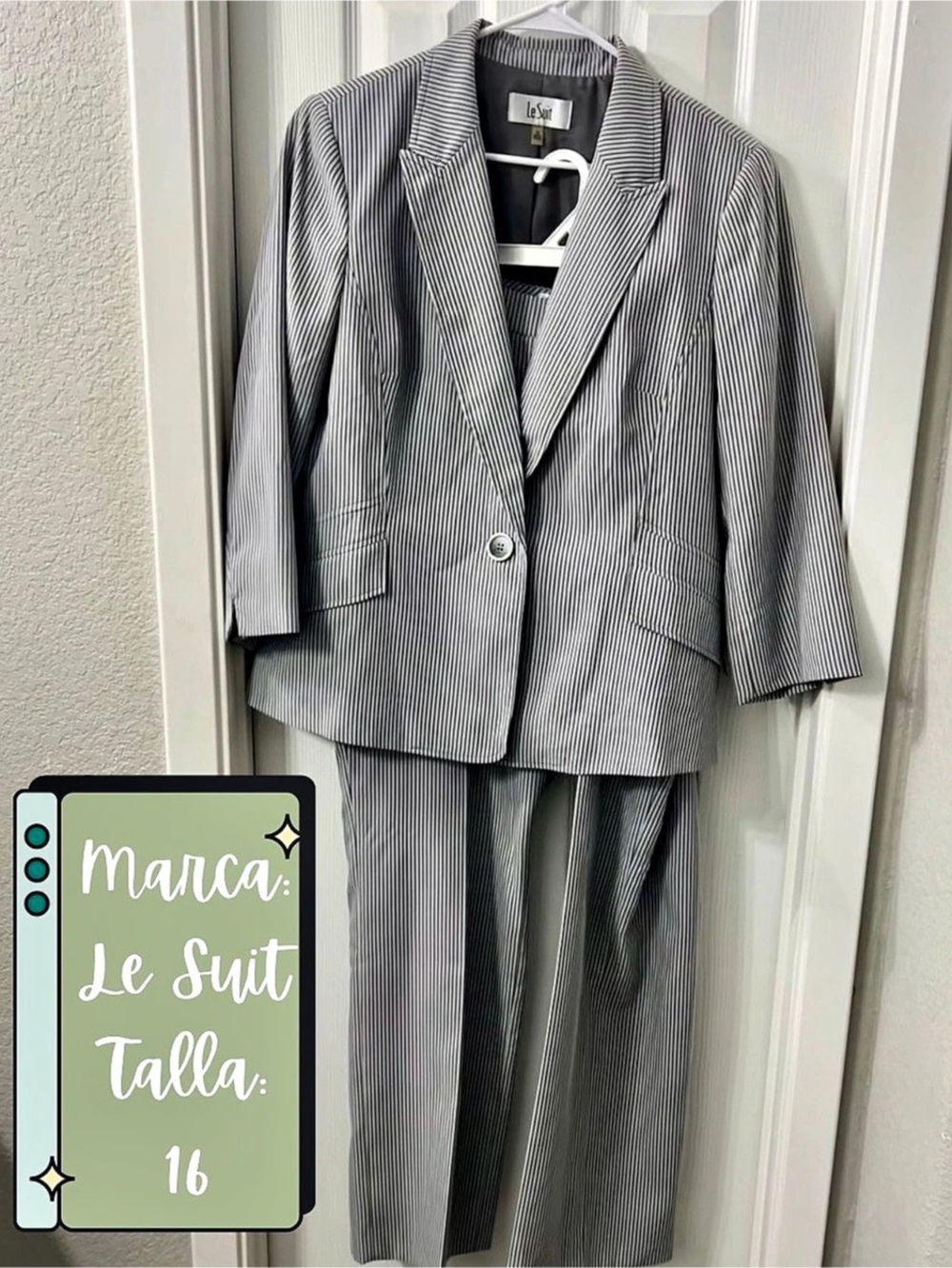 Marisa Le Suit Striped Pantsuit in Gray & White Size 16 Like New